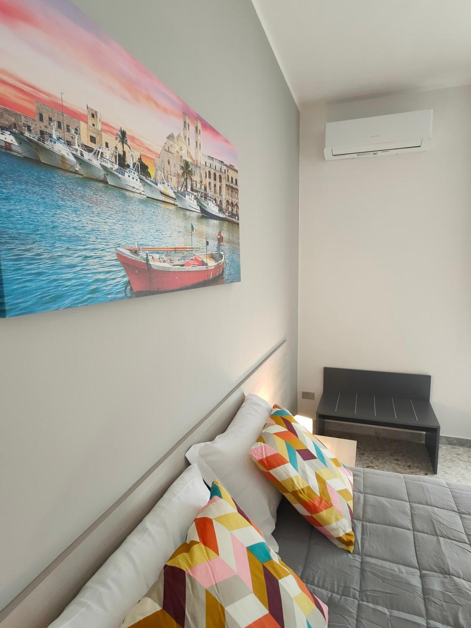 Ri.Mi. Rooms Bari Eksteriør billede